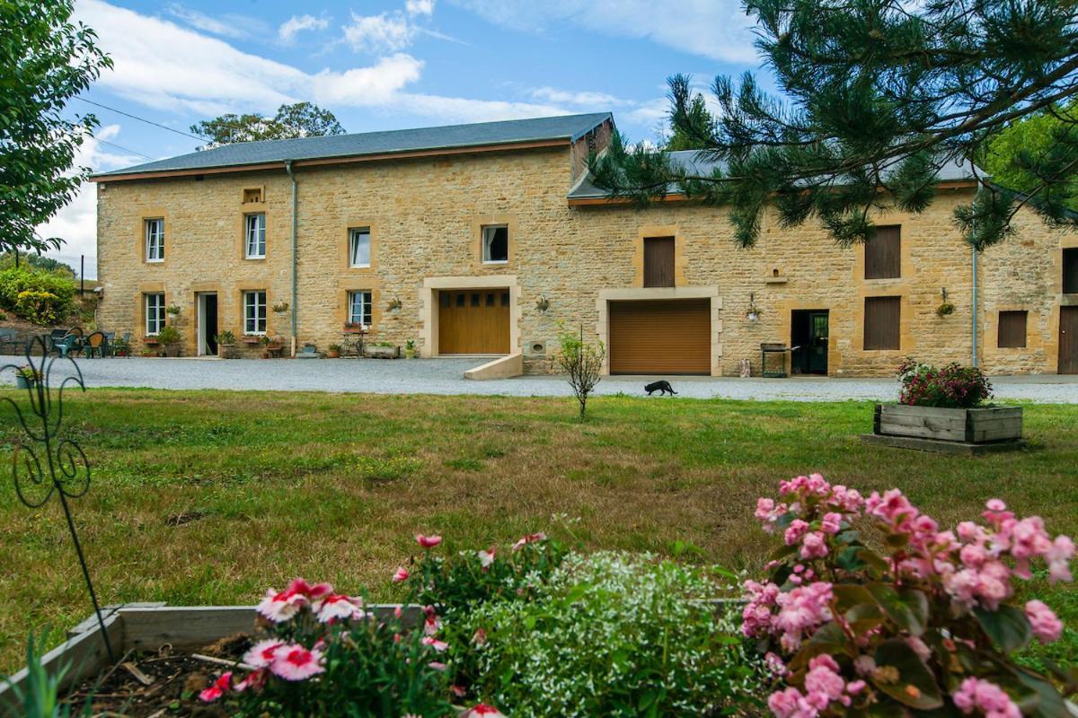 Hotel Les Etangs Du Moulin D'Harcy Lonny Exterior foto